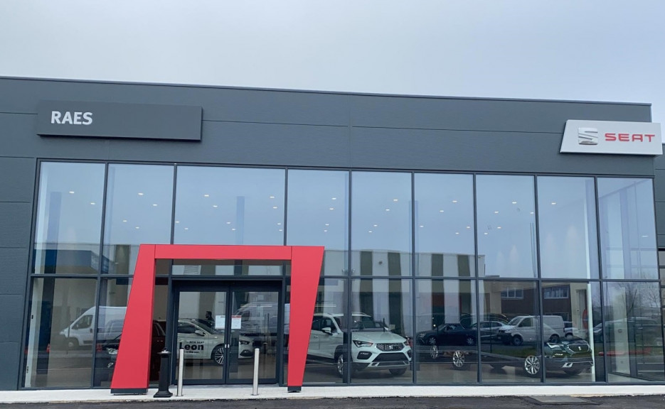 RAES Autogroep RAES MOTOREN OOSTEND SEAT RAES Autogroep